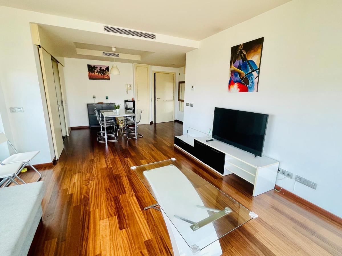 homeinnbcn Sant Adria de Besos Exterior foto