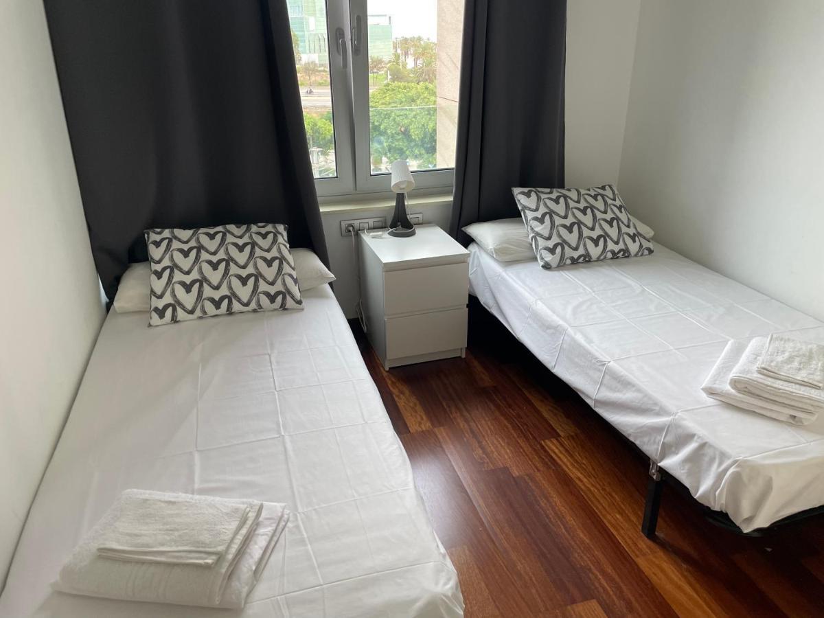 homeinnbcn Sant Adria de Besos Exterior foto